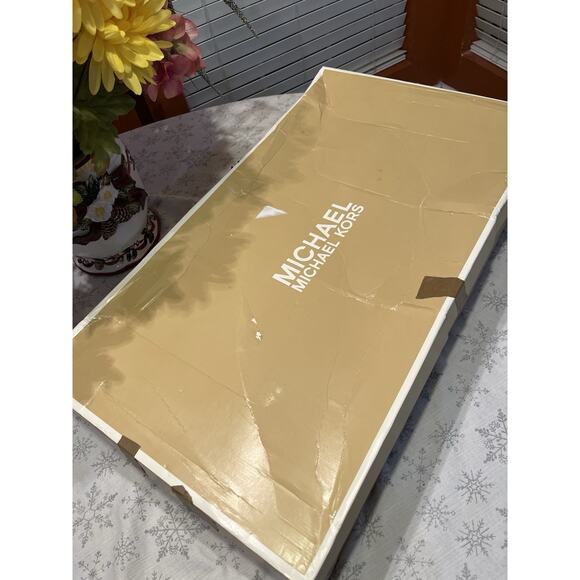 NEW MICHAEL KORS Dawn Faux Black Shearling Boots - Size 11 - Picture 10 of 12